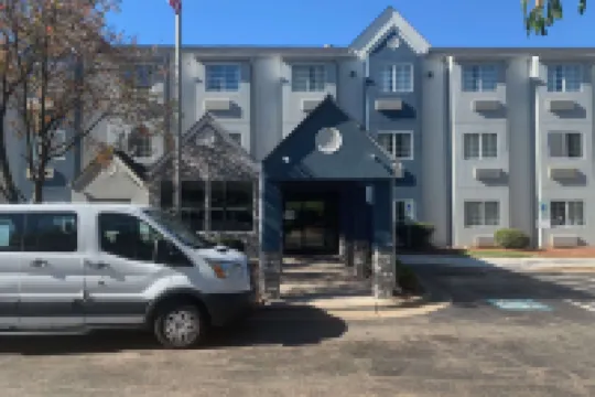 Microtel Inn & Suites by Wyndham Charlotte Airport Hotels near Enderly Park