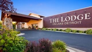 best-western-premier-the-lodge-on-lake-detroit