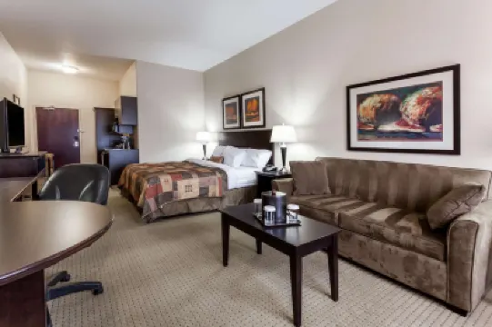 Ramada by Wyndham Westlock Hotels in 