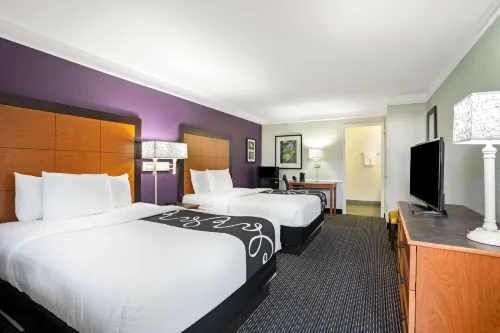 La Quinta Inn by Wyndham San Marcos Hotels in Martindale