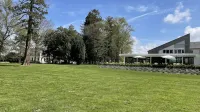 Hôtel le Corbusson Hotels in Olivet