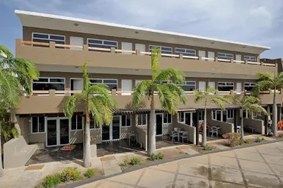 Eden Beach Resort - Bonaire Hotel di 