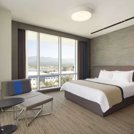 Ramada Hotel & Suites by Wyndham Izmir Kemalpasa