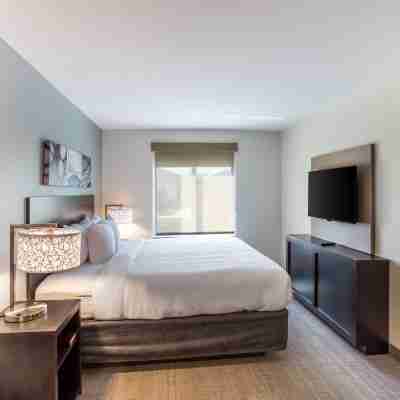 MainStay Suites Logan Ohio-Hocking Hills Rooms