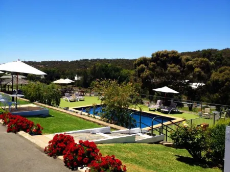 Clare Valley Motel Отели рядом с достопримечательностью «Mad Bastard Wines»