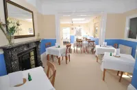 韋斯特伯裏旅舍 - 早餐