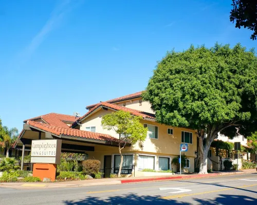 Lamplighter Inn & Suites Featured Photos