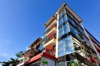 เรดโคโค่ อินน์ เด โบราไกย์