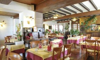 Hotel Ramuntcho - Housity