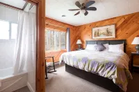 Beachwood Resort Hotels in Trent Lakes