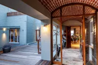 Tintswalo Boulders Hotels in Simon's Town