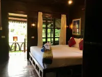 Montania Lifestyle Hotel Hotels in Phanom