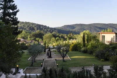 Les Lodges Sainte-Victoire Hotel & Spa Hotels in Meyreuil
