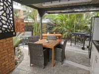 Limassol Motel Hotels in Biggera Waters