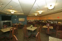 Redwood Inn & Suites Hotels in Clairmont