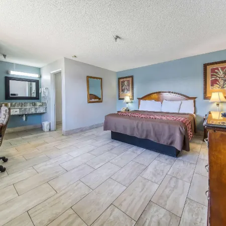 Rodeway Inn & Suites