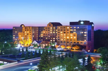 Hilton Short Hills Отели рядом с достопримечательностью «Нокия Белл Лабс»