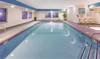 La Quinta Inn & Suites by Wyndham North Platte - Pools