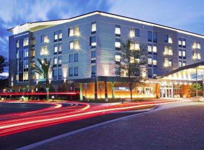 Aloft Jacksonville Tapestry Park