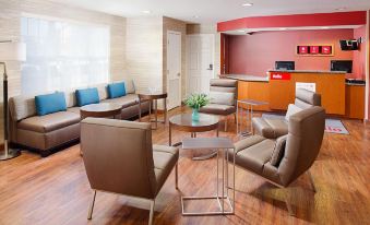 TownePlace Suites Manchester-Boston Regional Airport