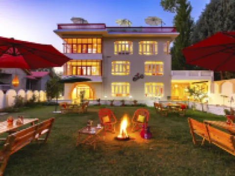 Zostel Srinagar Hotels in Srinagar