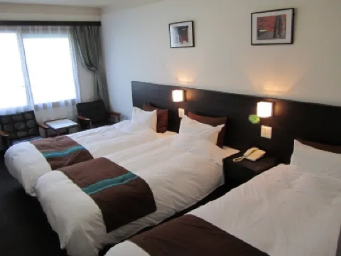 Hotel Osakaya Hotels near Sazaedo Temple