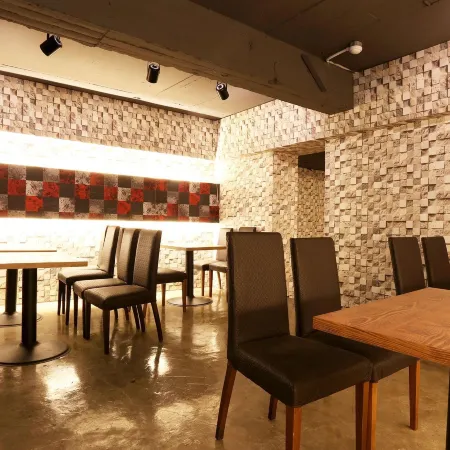 Shine Hotel Отели рядом с достопримечательностью «Публичная библиотека в районе Тобон»