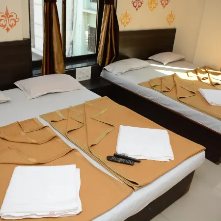 Hotel Sai Sampada NX Отели рядом с достопримечательностью «Храм Саи Бабы»