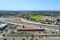 La Quinta Inn by Wyndham Costa Mesa / Newport Beach Hotels near LIULI Crystal Art