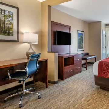 Comfort Inn & Suites