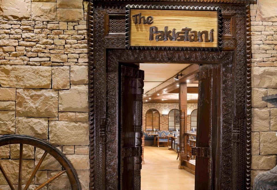 Movenpick Hotel Karachi Over view