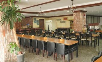 Hotel Rainbow - Housity