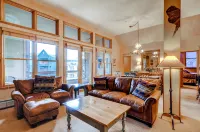 Black Bear Lodge 3 Bedroom Condo in River Run Village - 2-Star