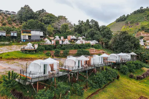 Mon Dao Rueang, Mon Jaem