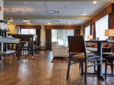 Hampton Inn Uniontown Hotels in Fayette County