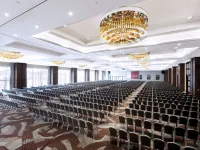 DoubleTree by Hilton Hotel & Conference Centre Warsaw Hotels near Poster Museum