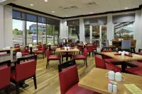 Hilton Garden Inn Sonoma County Airport Hotel a Sonoma County