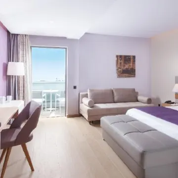 Blue Lagoon City Hotel