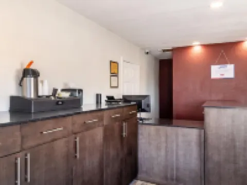 エコノ ロッジ ニードルズ ニードルズのホテル