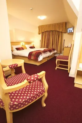 Gateway Hotel Hotels in 