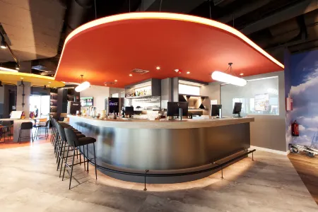 Ibis Styles Parndorf Neusiedler See Отели в г. Петронелль-Карнунтум