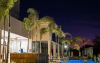 Class Hotel Piracicaba - Pools