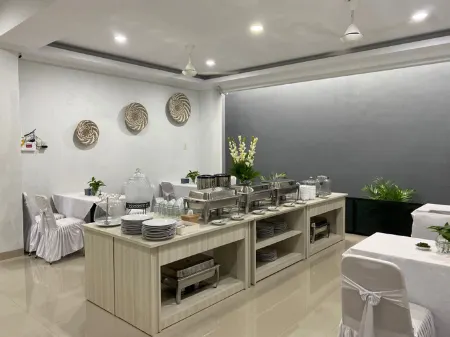 Terrace Hotel Отели в г. Semabung Lama