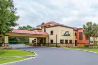 Days Inn by Wyndham Brooksville/Dade City - 2-Star