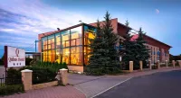 Qubus Hotel Zielona Góra Các khách sạn gần Park Piastowski