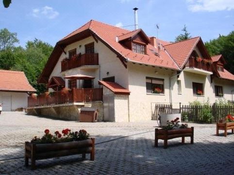 Hidasi Erdesz Vendeghaz - Housity