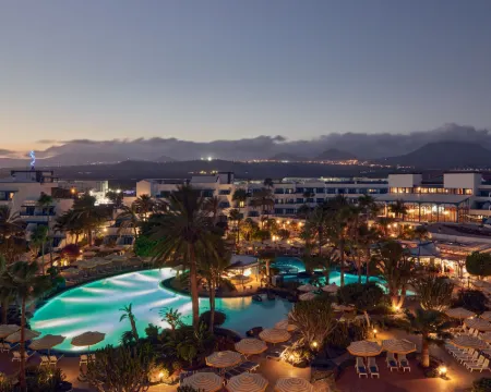 Seaside Los Jameos Hotels in Tias