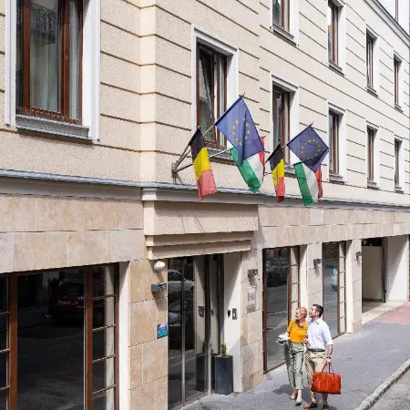 Three Corners Lifestyle Hotel Отели рядом с достопримечательностью «Станция метро Corvin-negyed»