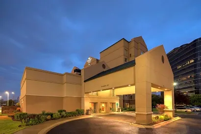 Homewood Suites by Hilton Dallas - Market Center