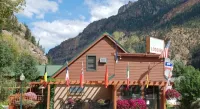 The River's Edge Motel Lodge & Resort Hotele w: Ridgway